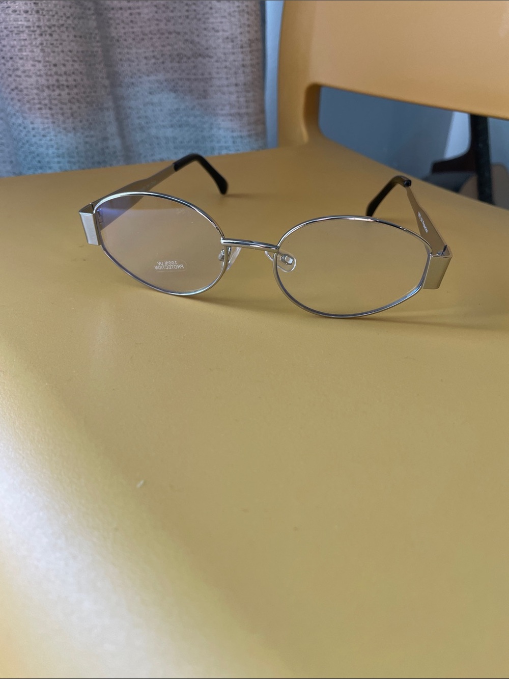 Silver Oval Men's unisex  Sunglasses - Unbranded NWOT